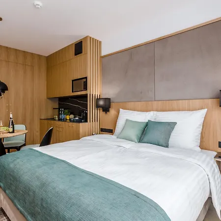 Deo Plaza Premium By Rent Like Ξενοδοχείο με διαμερίσματα 4*