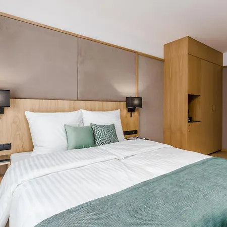 Deo Plaza Premium By Rent Like Lägenhetshotell Gdańsk