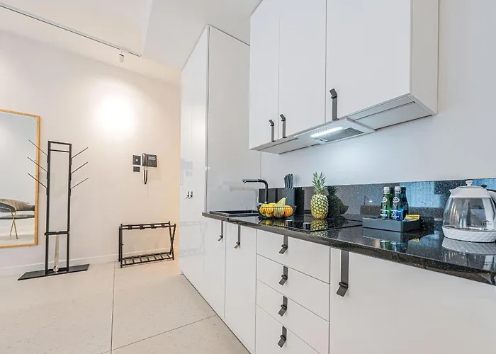 Ξενοδοχείο με διαμερίσματα Deo Plaza Premium By Rent Like