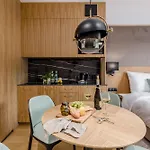 Deo Plaza Premium By Rent Like Hotel apartamentowy